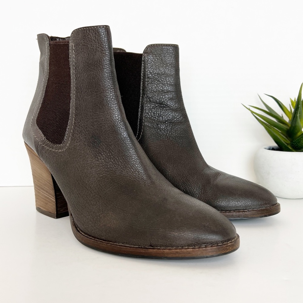 •AQUATALIA• Taupe Leather Fairly Weatherproof Ankle Boots Size 10‎